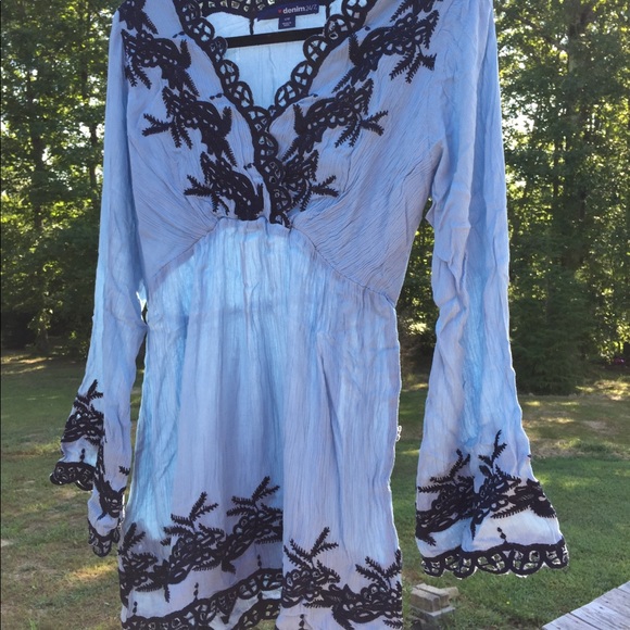 Denim 24/7 boho embroidered bell TUNIC blue - Picture 2 of 5